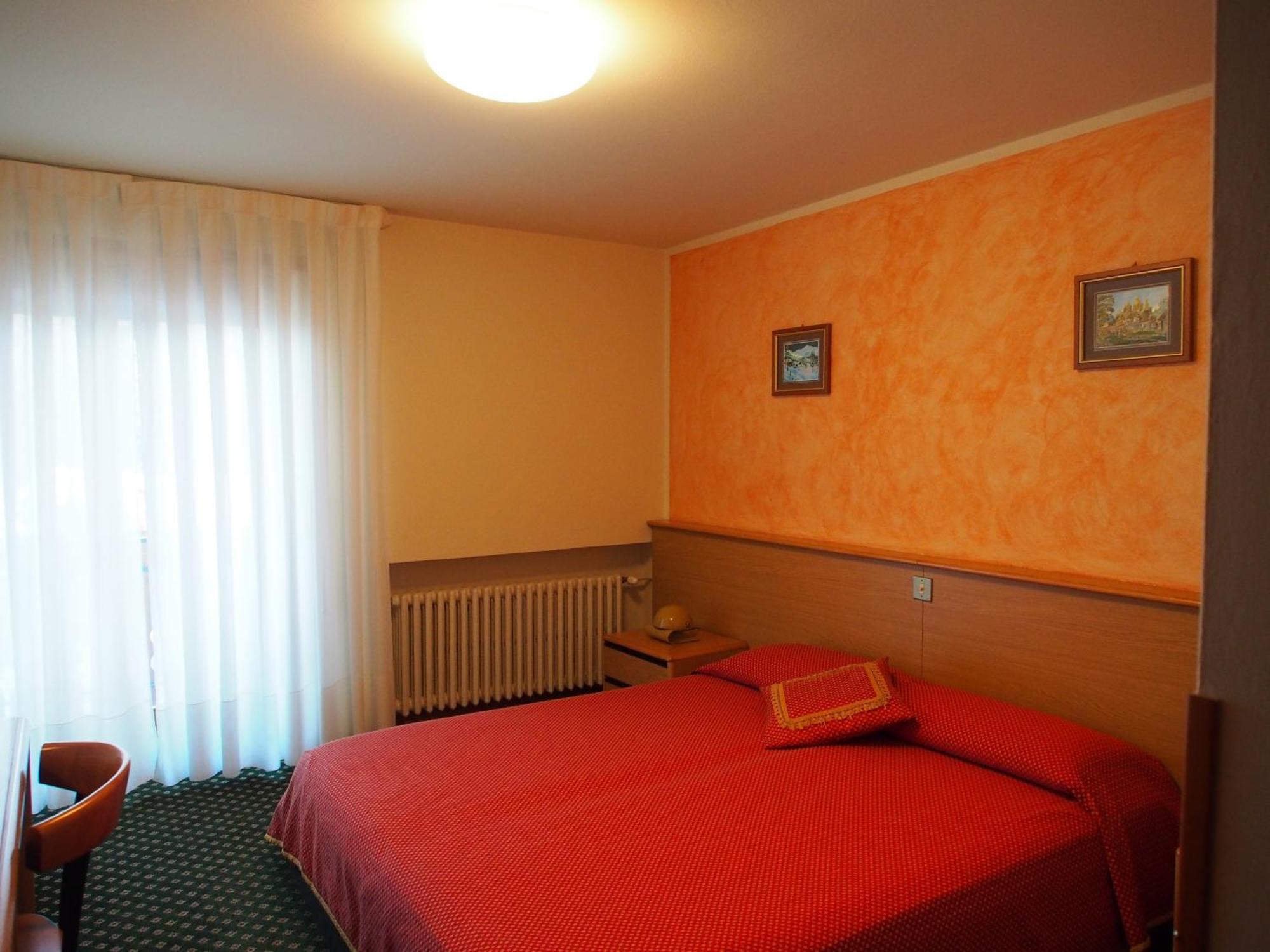 Hotel Belvedere Роана Номер фото